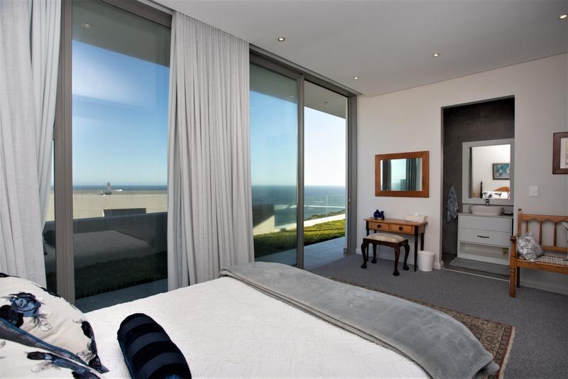 5 Bedroom Property for Sale in Pinnacle Point Golf Estate Western Cape
